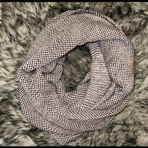Infiniti Scarf